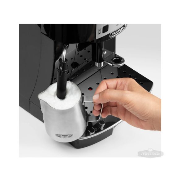 Delonghi Magnifica S  (felújított )