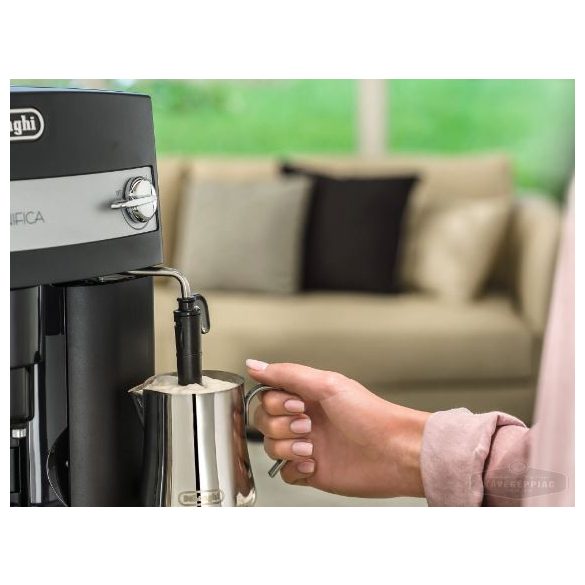 Delonghi Magnifica ECO  fekete Felújított kávégép 